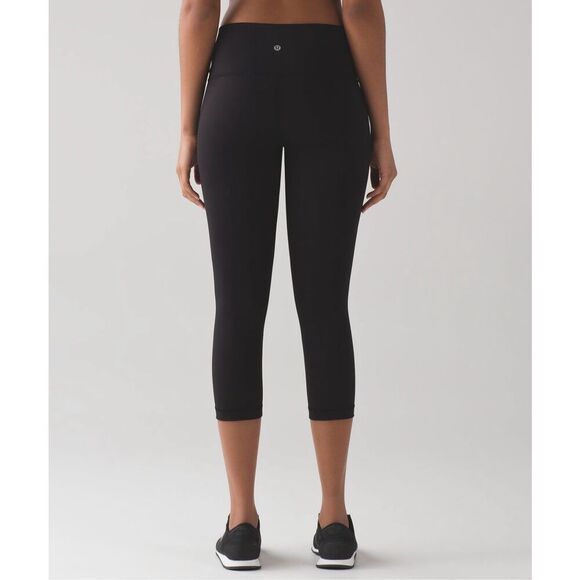 Lululemon Wunder Under Crop Full-On Luxtreme black size 6 - Picture 4 of 12